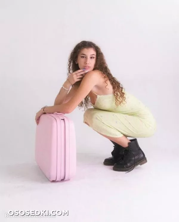 Sydney Vezina Nudes - SydneyvMay Nude Tiktoker - 22