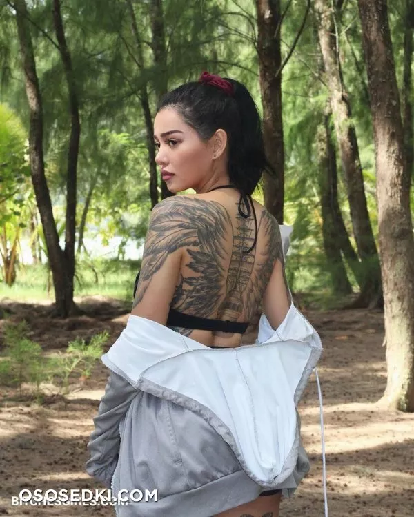 Bella Poarch aka bellapoarch - Tiktok Hots - 10