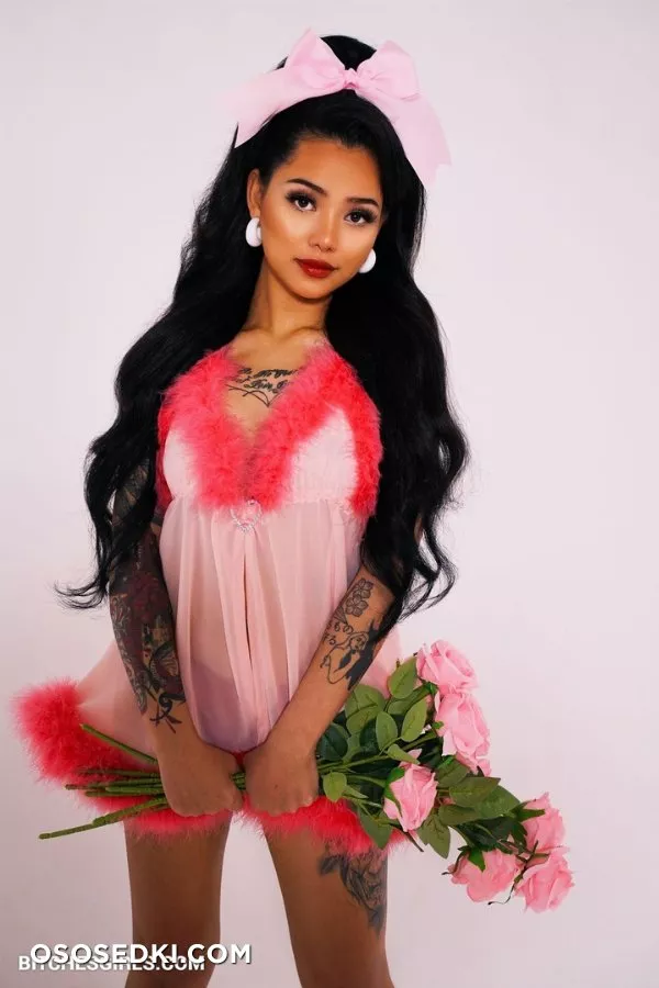 Bella Poarch aka bellapoarch - Tiktok Hots - 114