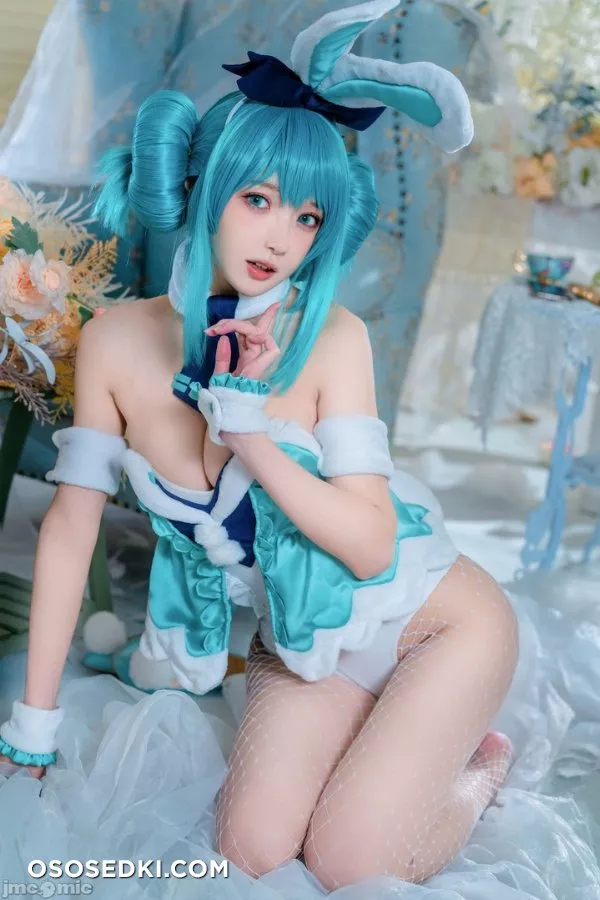 Miku Hatsune - 11
